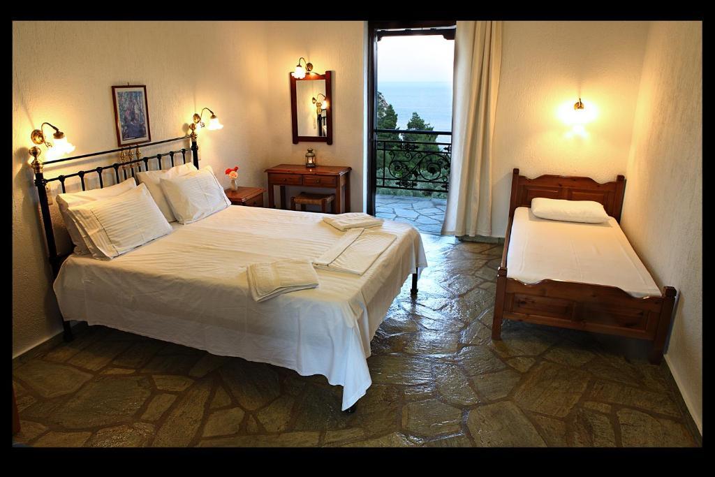 Mando Beachfront Stafylos Quarto foto