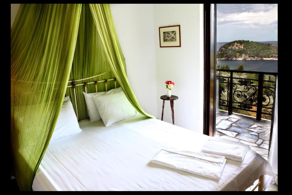 Mando Beachfront Stafylos Quarto foto
