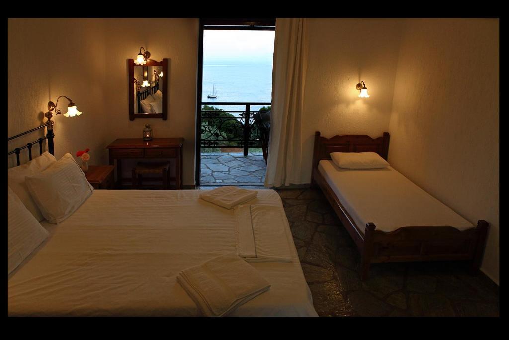 Mando Beachfront Stafylos Quarto foto