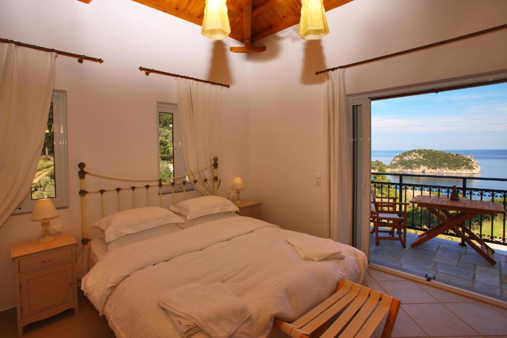 Mando Beachfront Stafylos Quarto foto